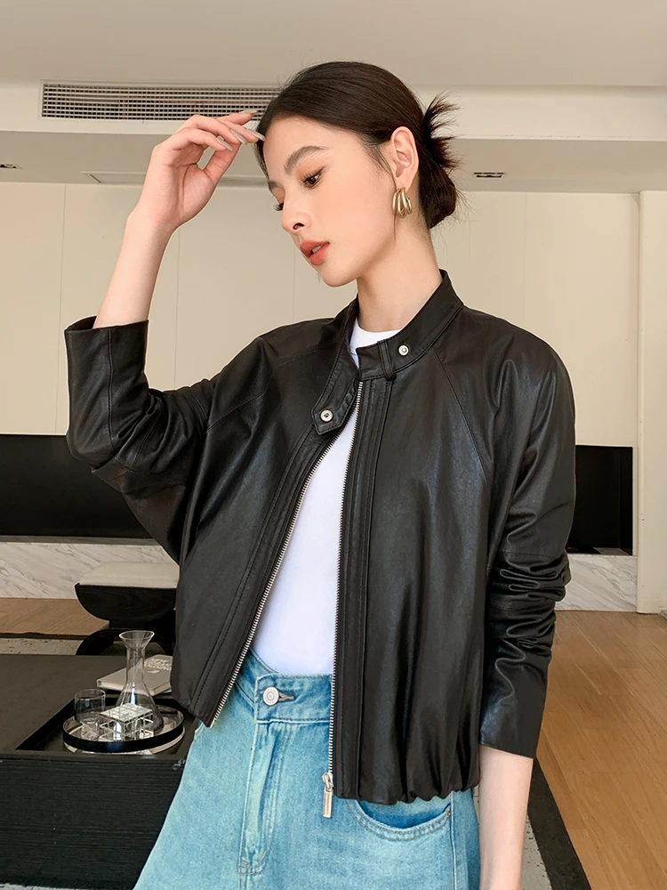Casual Short Genuine Leather Jackets Women Spring Autumn Simple Stand Collar Batwing Sleeve Loose Soft Black Real Sheepskin Coat
Casual Short Genuine Leather Jackets Women Spring Autumn Simple Stand Collar Batwing Sleeve Loose Soft Black Real Sheepskin Coat