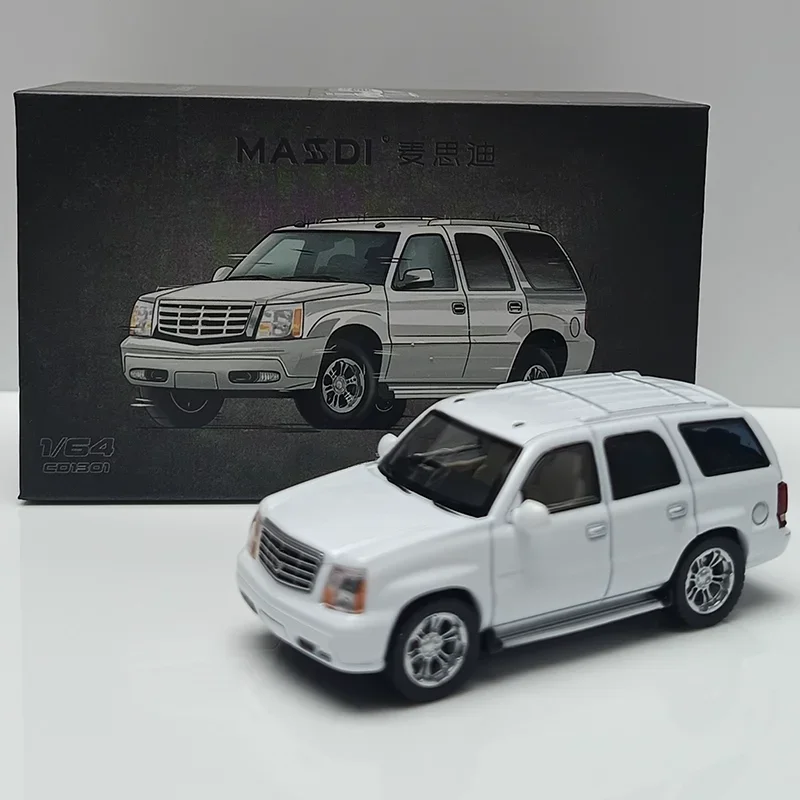 Модели литых автомобилей MASDI 1:64 Escalade 2005 г. 
Модели литых автомобилей MASDI 1:64 Escalade 2005 г.