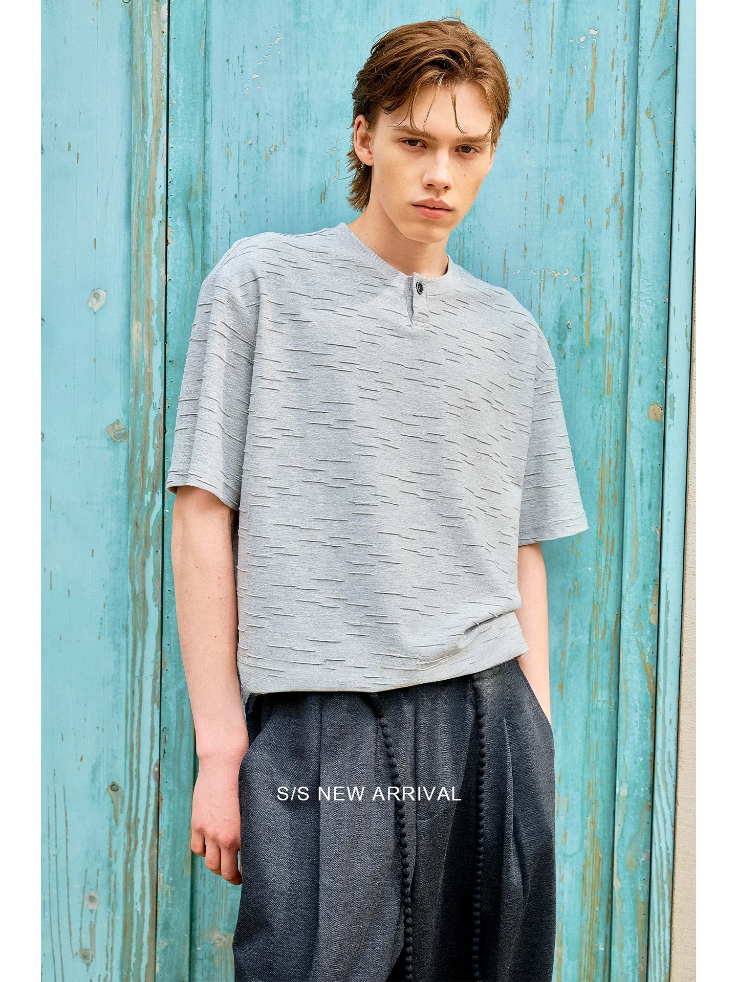 DUUKS Men's Henry Collar T-Shirt Casual Thin Short Sleeve Loose Fit Summer Polyester Cotton Blend Breathable Plain Color
DUUKS Men's Henry Collar T-Shirt Casual Thin Short Sleeve Loose Fit Summer Polyester Cotton Blend Breathable Plain Color