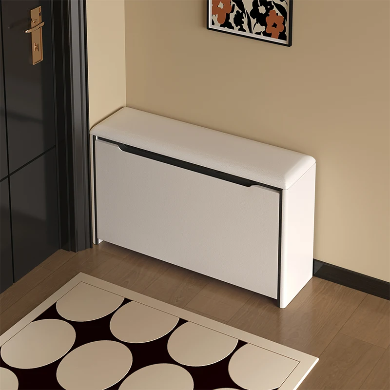 The shoe changing stool is extremely narrow, tipping bucket enters the home, shoe stool at door of home,
The shoe changing stool is extremely narrow, tipping bucket enters the home, shoe stool at door of home,