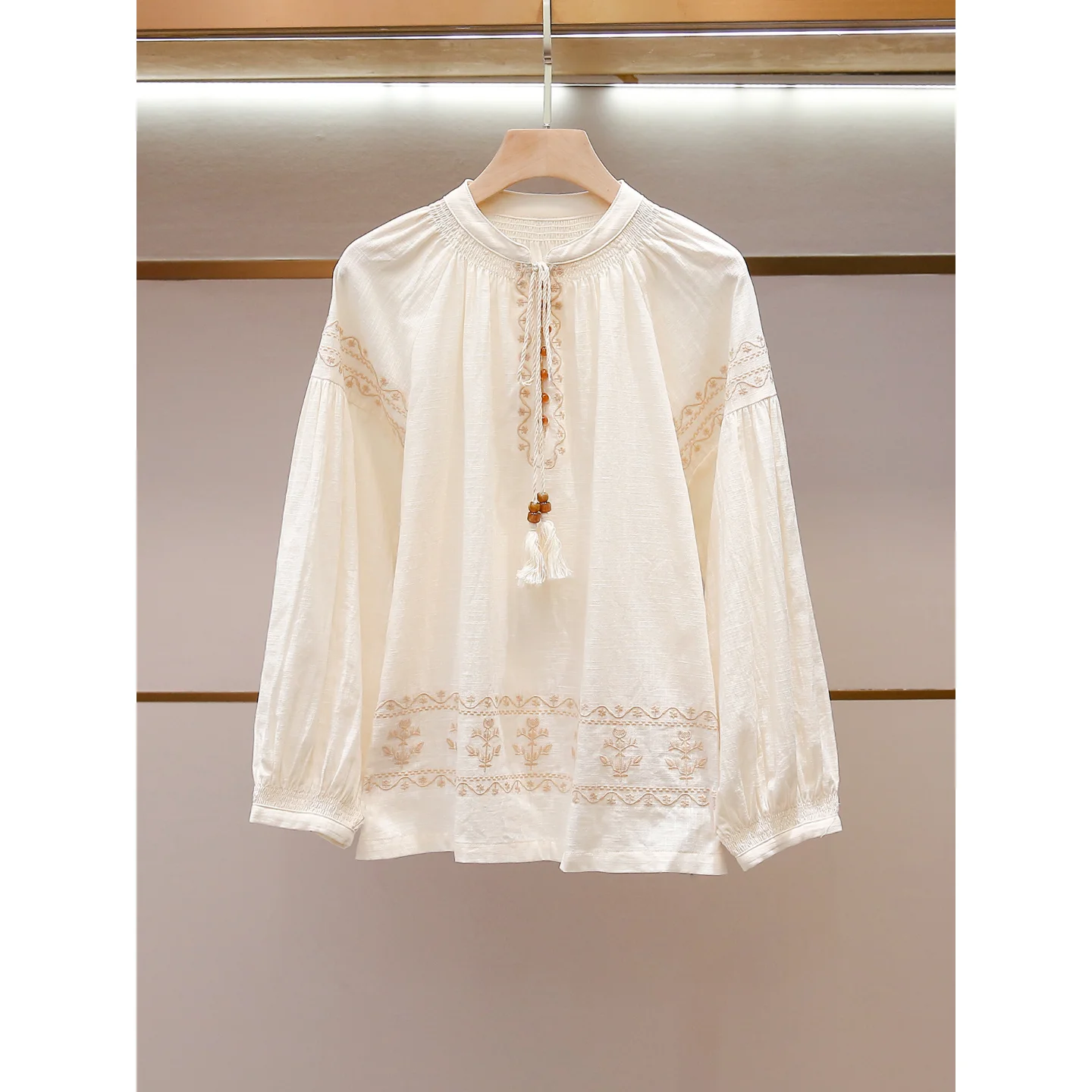 Bohemian Style Embroidered Drawstring Shirt Women's Premium Spring Summer New Design Ladylike Commute Style Long Sleeve Blouse
Bohemian Style Embroidered Drawstring Shirt Women's Premium Spring Summer New Design Ladylike Commute Style Long Sleeve Blouse