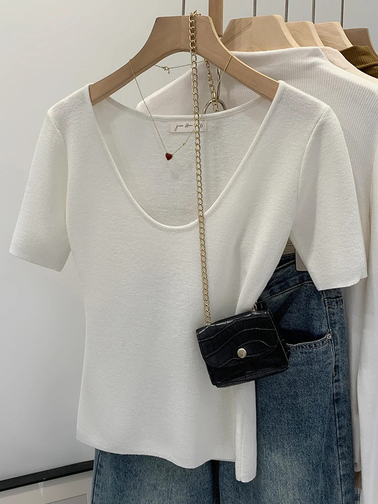 Purple V-Neck Thin Short Sleeve Knitted Top Women's Summer New Style Unique Beautiful Small Shirt Korean Style Commute Fashion
Purple V-Neck Thin Short Sleeve Knitted Top Women's Summer New Style Unique Beautiful Small Shirt Korean Style Commute Fashion