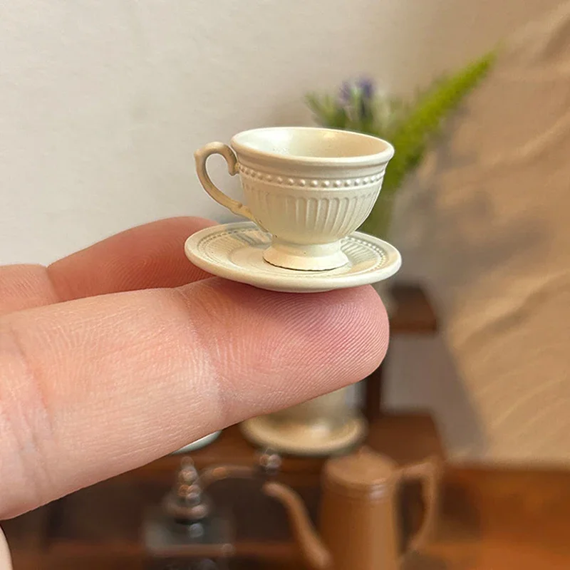 2PCS Upscale Mini French Coffee Cup Set With Plate Dollhouse DIY Furniture Model Toy Scene Accessory
2PCS Upscale Mini French Coffee Cup Set With Plate Dollhouse DIY Furniture Model Toy Scene Accessory