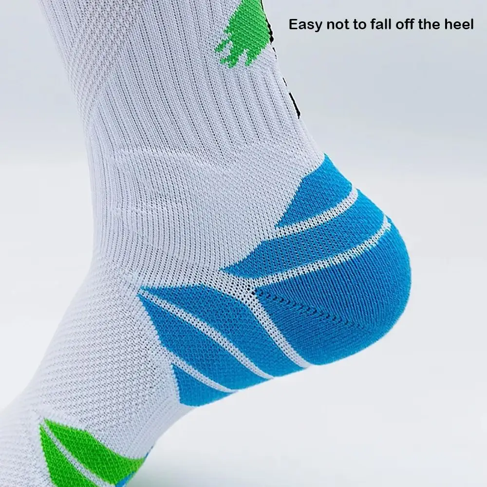 Bike Running Thickened Running Socks Multiple Colors Breathable Sports Socks Quick-drying Men Women
Bike Running Thickened Running Socks Multiple Colors Breathable Sports Socks Quick-drying Men Women