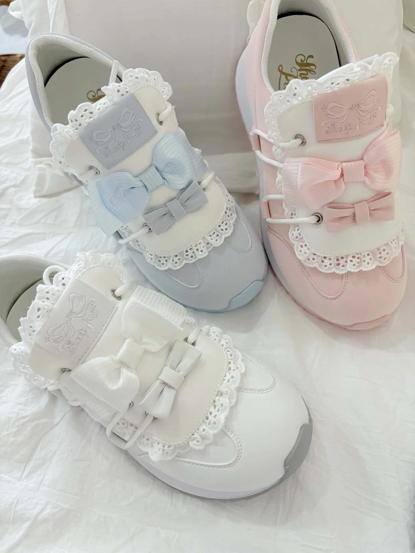 Original Cute Bow Lace Round Toe Lolita Platform Sneakers Women Sweet Lolita Running Shoes Sweet Lolita Girl Shoes
Original Cute Bow Lace Round Toe Lolita Platform Sneakers Women Sweet Lolita Running Shoes Sweet Lolita Girl Shoes
