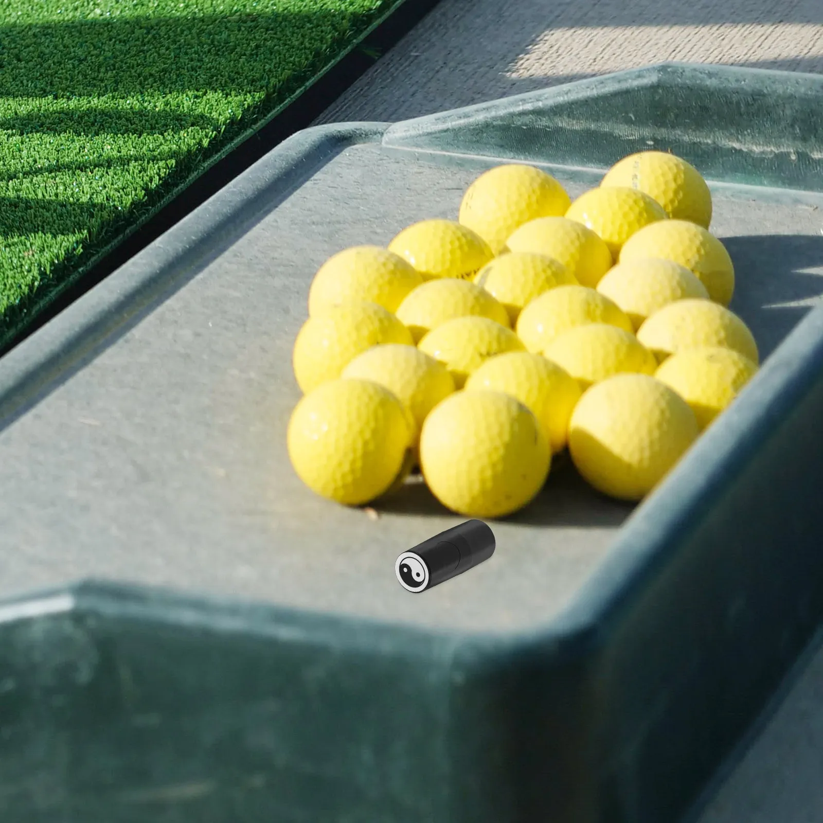 Durable Portable Golf Ball Stamper Plastic Quick-Drying Marker Tool for Golf Ball Marking and Golfing Accessories
Durable Portable Golf Ball Stamper Plastic Quick-Drying Marker Tool for Golf Ball Marking and Golfing Accessories