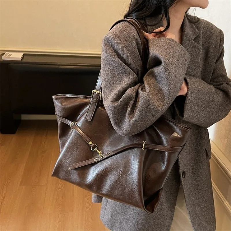 Durable Women Nylon Crossbody Bag Lightweight Messenger Purse for Phones Keys Daily
Durable Women Nylon Crossbody Bag Lightweight Messenger Purse for Phones Keys Daily