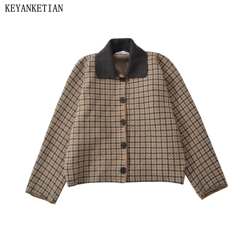 KEYANKETIAN Весенняя новинка: Женская укороченная куртка свободного кроя в клетку с контрастным воротником и однобортной застежкой
KEYANKETIAN Весенняя новинка: Женская укороченная куртка свободного кроя в клетку с контрастным воротником и однобортной застежкой
