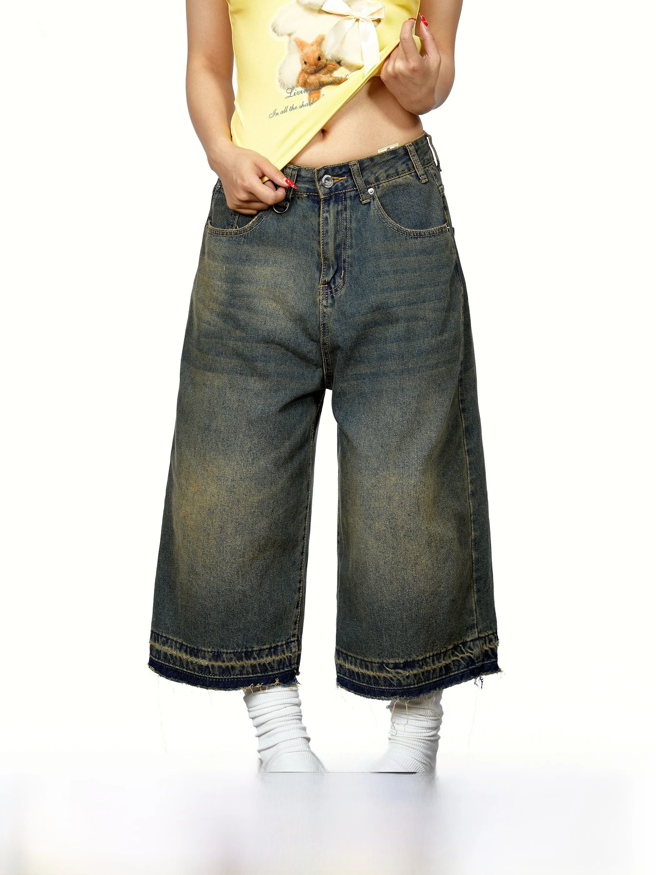 Blackbb Gradient Washed Denim Seven-Foot Pants Women Summer American Retro Loose Wide Leg Straight Short Shorts Casual Style
Blackbb Gradient Washed Denim Seven-Foot Pants Women Summer American Retro Loose Wide Leg Straight Short Shorts Casual Style