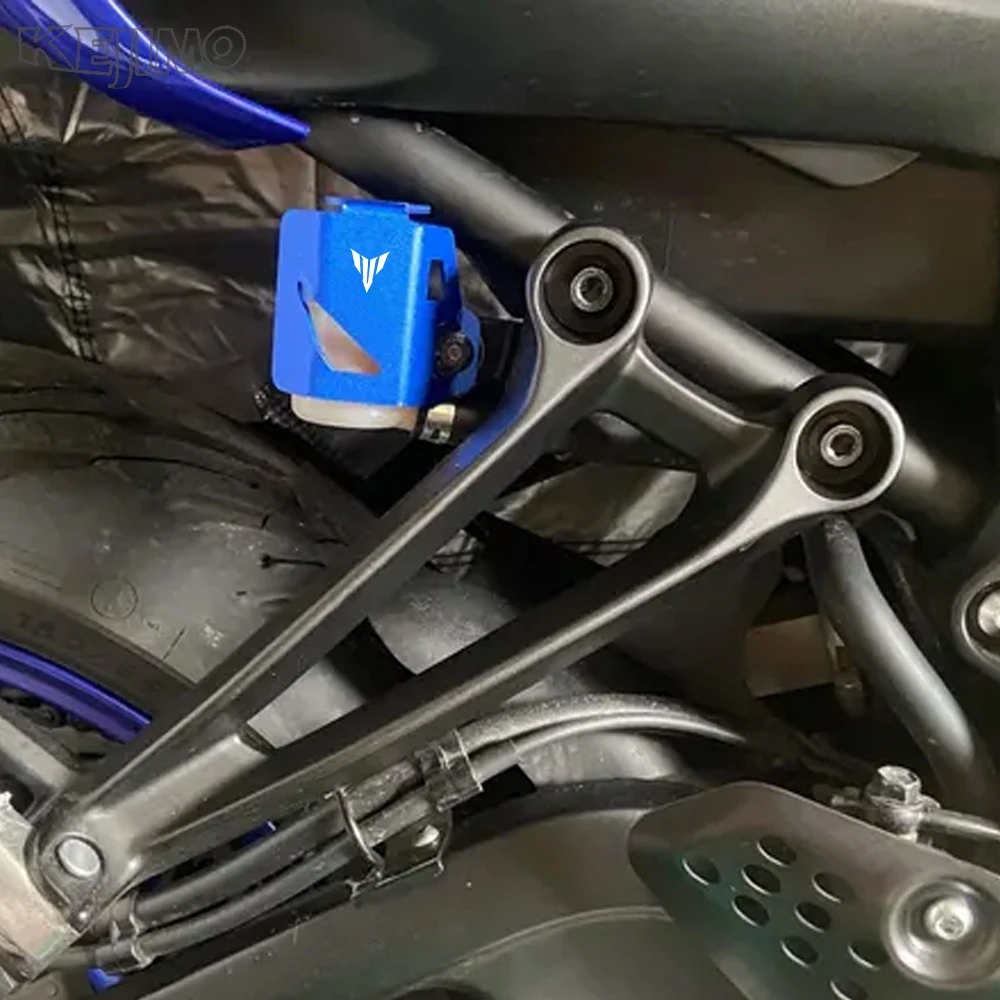For Yamaha MT01 MT03 MT07 MT09 MT10 MT-07 MT 09 03 10 2013-2024 Motorcycle Rear Brake Fluid Reservoir Cap Cover Guard Protector
For Yamaha MT01 MT03 MT07 MT09 MT10 MT-07 MT 09 03 10 2013-2024 Motorcycle Rear Brake Fluid Reservoir Cap Cover Guard Protector