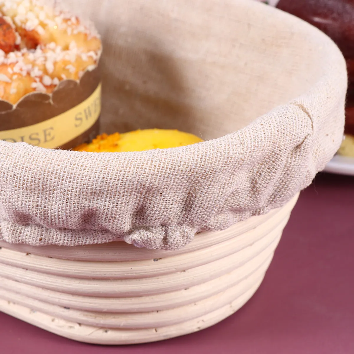 Корзина из ротанга для расстойки теста, набор для выпечки хлеба, овальные плетеные корзины для расстойки на закваске, аксессуары
Корзина из ротанга для расстойки теста, набор для выпечки хлеба, овальные плетеные корзины для расстойки на закваске, аксессуары