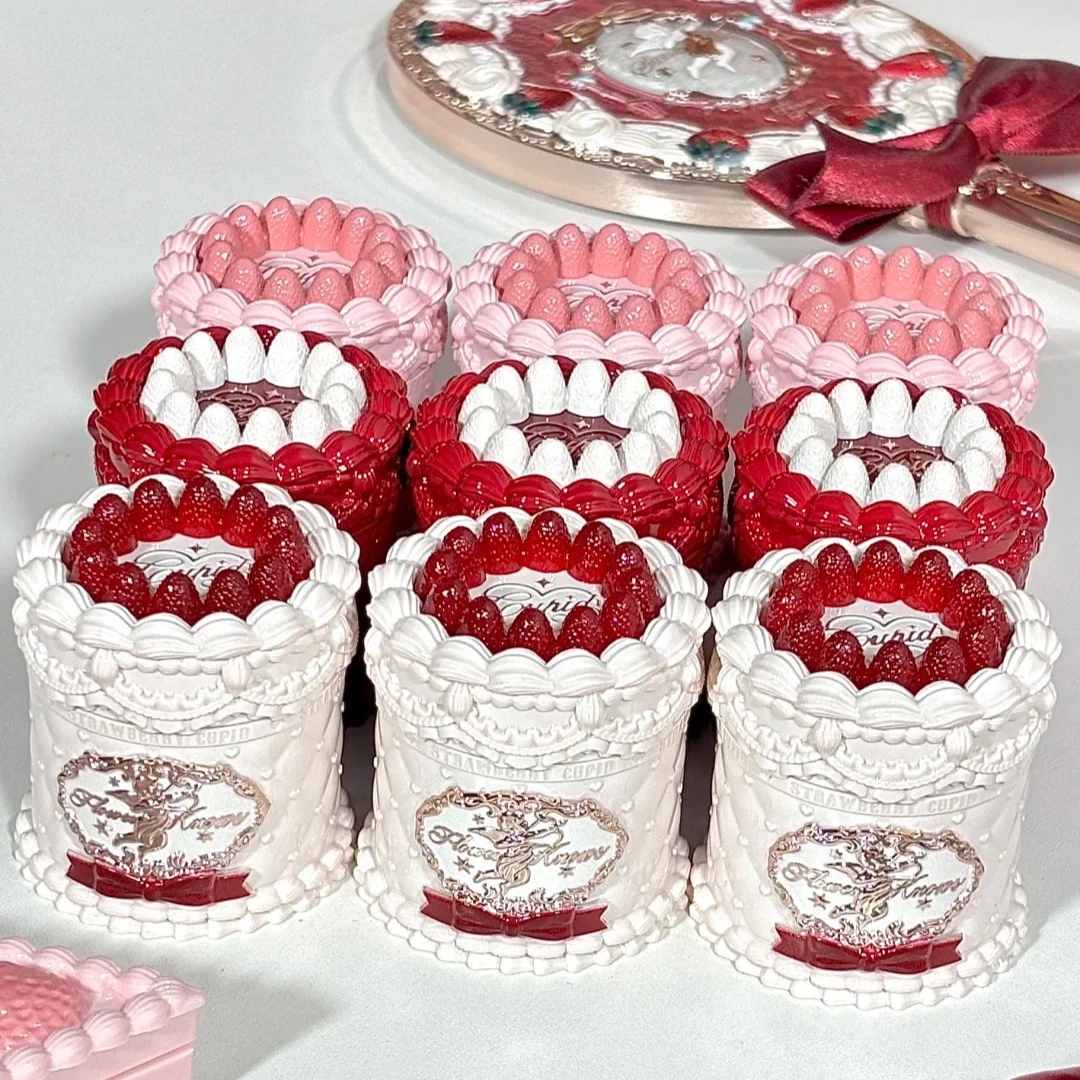 Крем для губ Flower Knows Strawberry Cupid Collection Cake Lip Cream 5 мл, бархатный тинт для губ - высокопигментированный, стойкий, матовый.
Крем для губ Flower Knows Strawberry Cupid Collection Cake Lip Cream 5 мл, бархатный тинт для губ - высокопигментированный, стойкий, матовый.