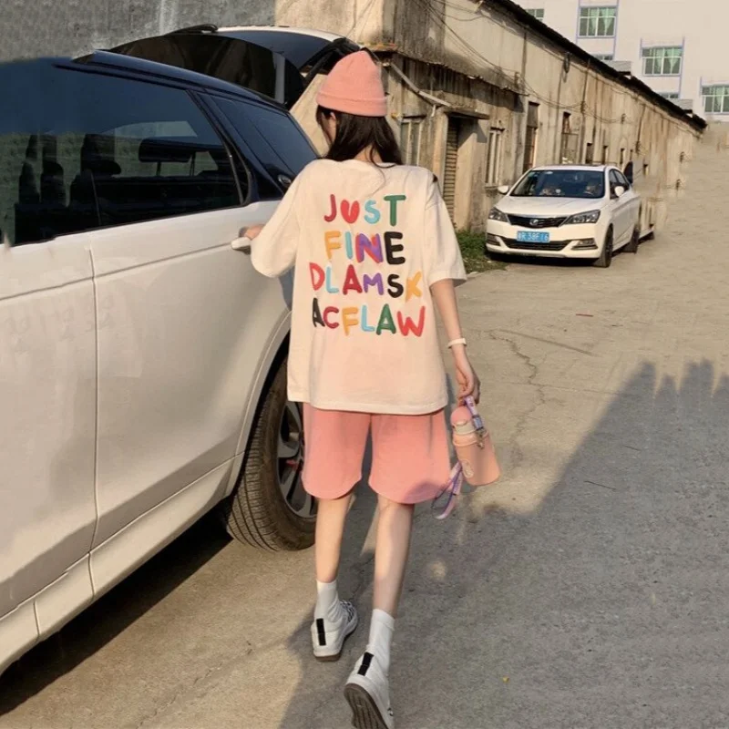 2026 New American Retro White Short Sleeve Women's Summer Loose Oversize Couple Half Sleeve Top Set Casual Sportswear
2026 New American Retro White Short Sleeve Women's Summer Loose Oversize Couple Half Sleeve Top Set Casual Sportswear