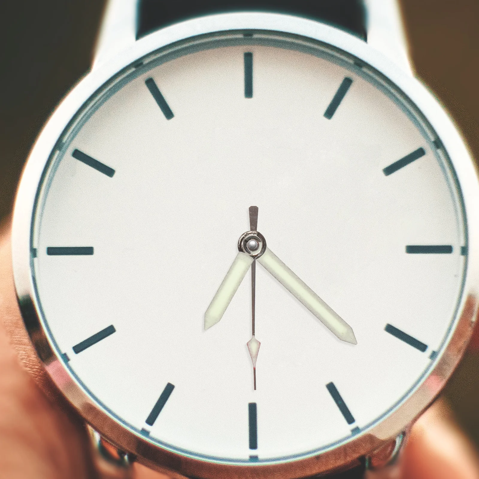 1 Set Luminous Watch Hands Hour Minute Second Replacement Super Bright Iron Material Long Lasting For Watch Repair Parts Kit
1 Set Luminous Watch Hands Hour Minute Second Replacement Super Bright Iron Material Long Lasting For Watch Repair Parts Kit