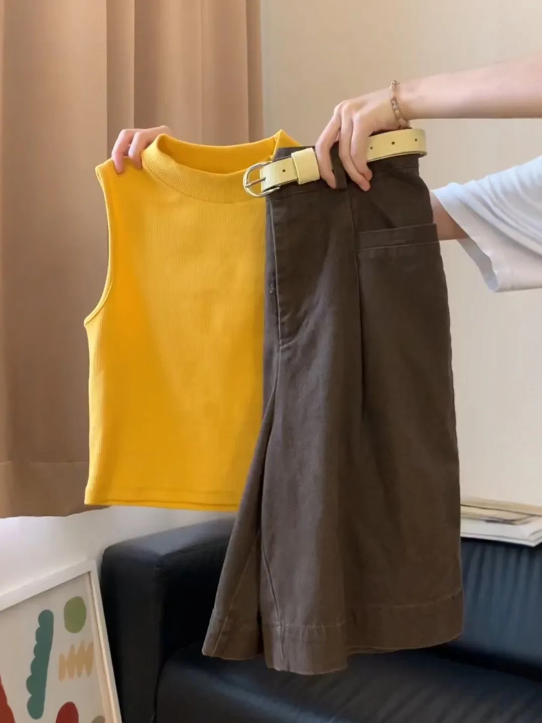 Dopamine Style Yellow Vest And Jeans Set Women's Summer New Design Sensation Two-Piece Suit Bright Matching High Waist Shorts
Dopamine Style Yellow Vest And Jeans Set Women's Summer New Design Sensation Two-Piece Suit Bright Matching High Waist Shorts