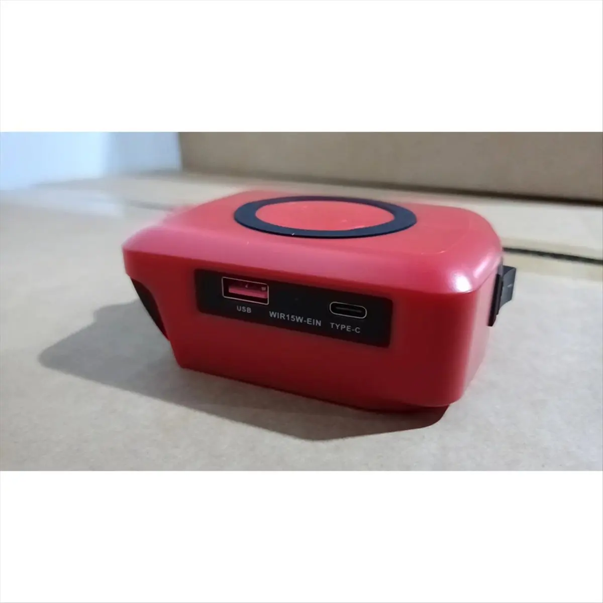 DT57 LATEST MODEL Wireless Charger Adapter Power Bank for 18V Li-Ion Battery Charging Station with Type-C&USB Port
DT57 LATEST MODEL Wireless Charger Adapter Power Bank for 18V Li-Ion Battery Charging Station with Type-C&USB Port