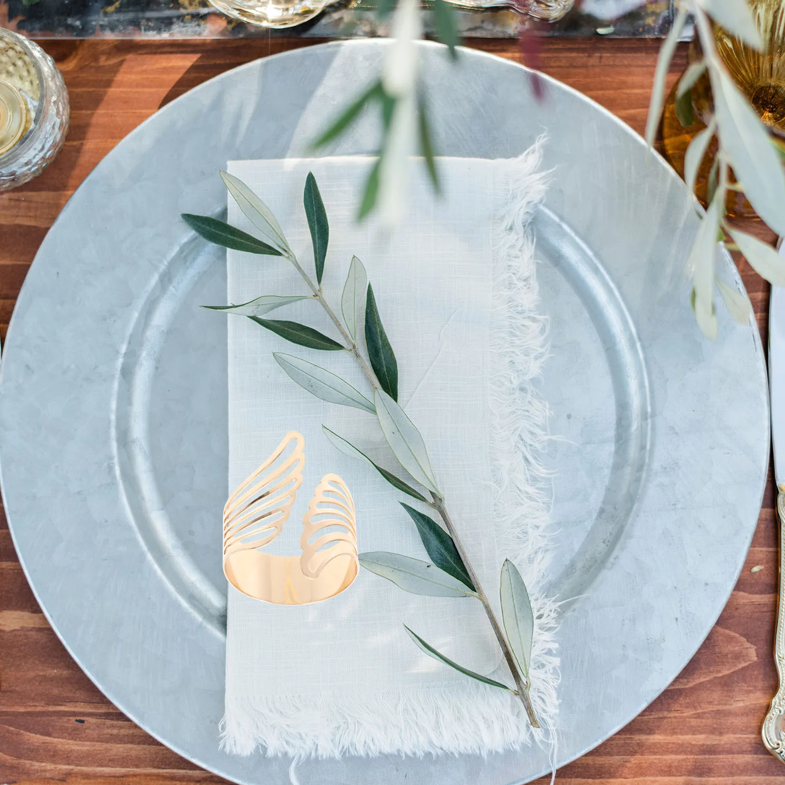 2Pcs Napkin Metal Gold Elegant Wedding Valentine Metal Napkin Buckles Day Dining Serviette Holders
2Pcs Napkin Metal Gold Elegant Wedding Valentine Metal Napkin Buckles Day Dining Serviette Holders