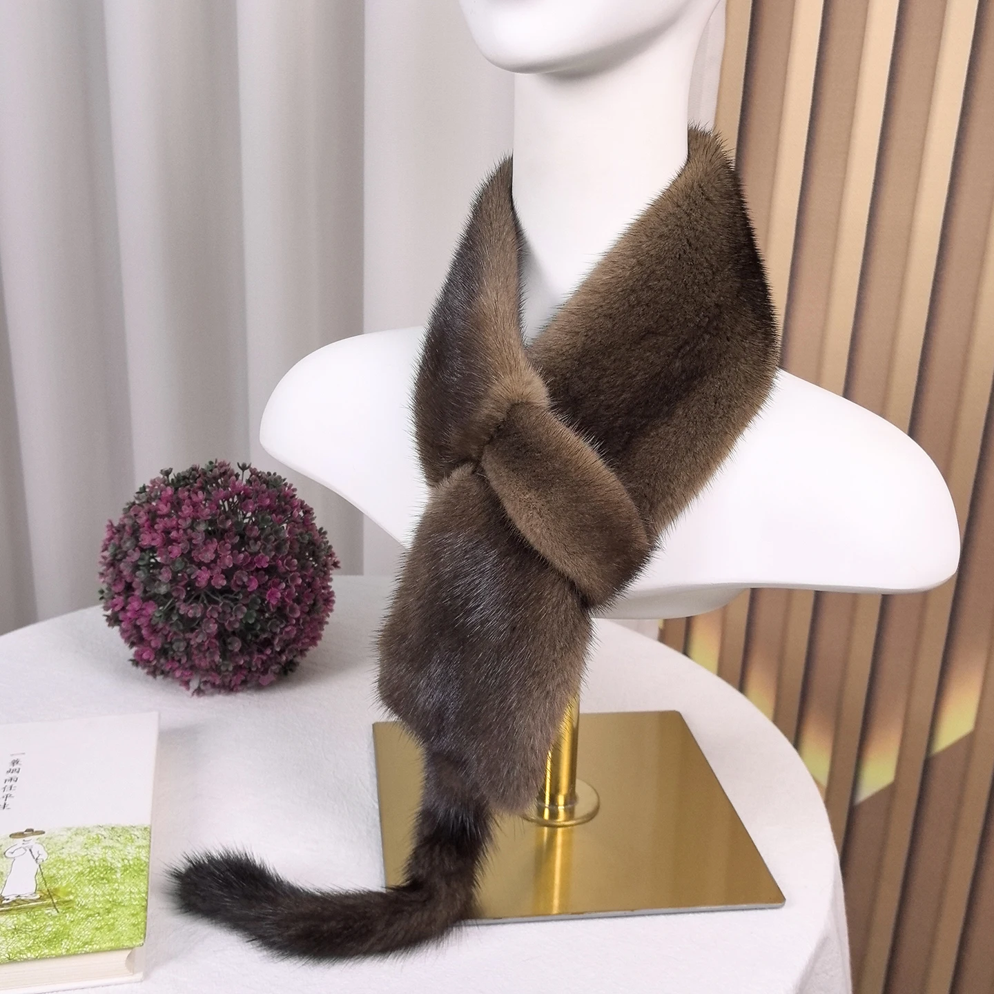 Besfilin 2025 New Natural Real Mink Fur Scarf Solid Color for Women Warm Fashionable Accessory for Spring Autumn Winter
Besfilin 2025 New Natural Real Mink Fur Scarf Solid Color for Women Warm Fashionable Accessory for Spring Autumn Winter