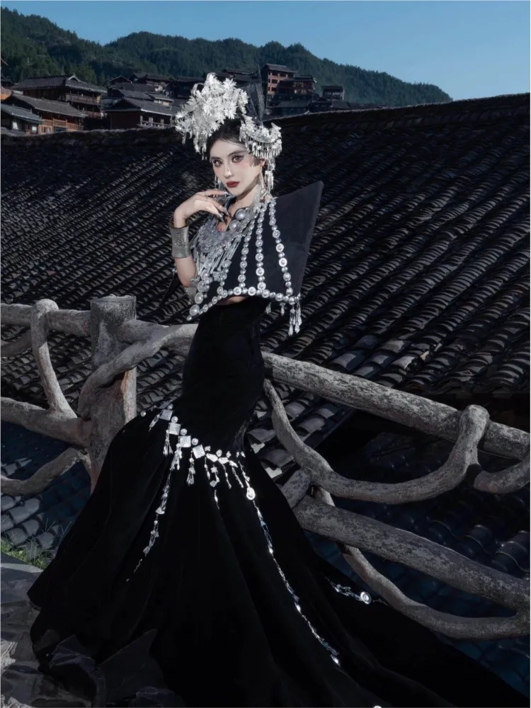 New black ethnic-style fashion show and travel photo shoot outfits
New black ethnic-style fashion show and travel photo shoot outfits