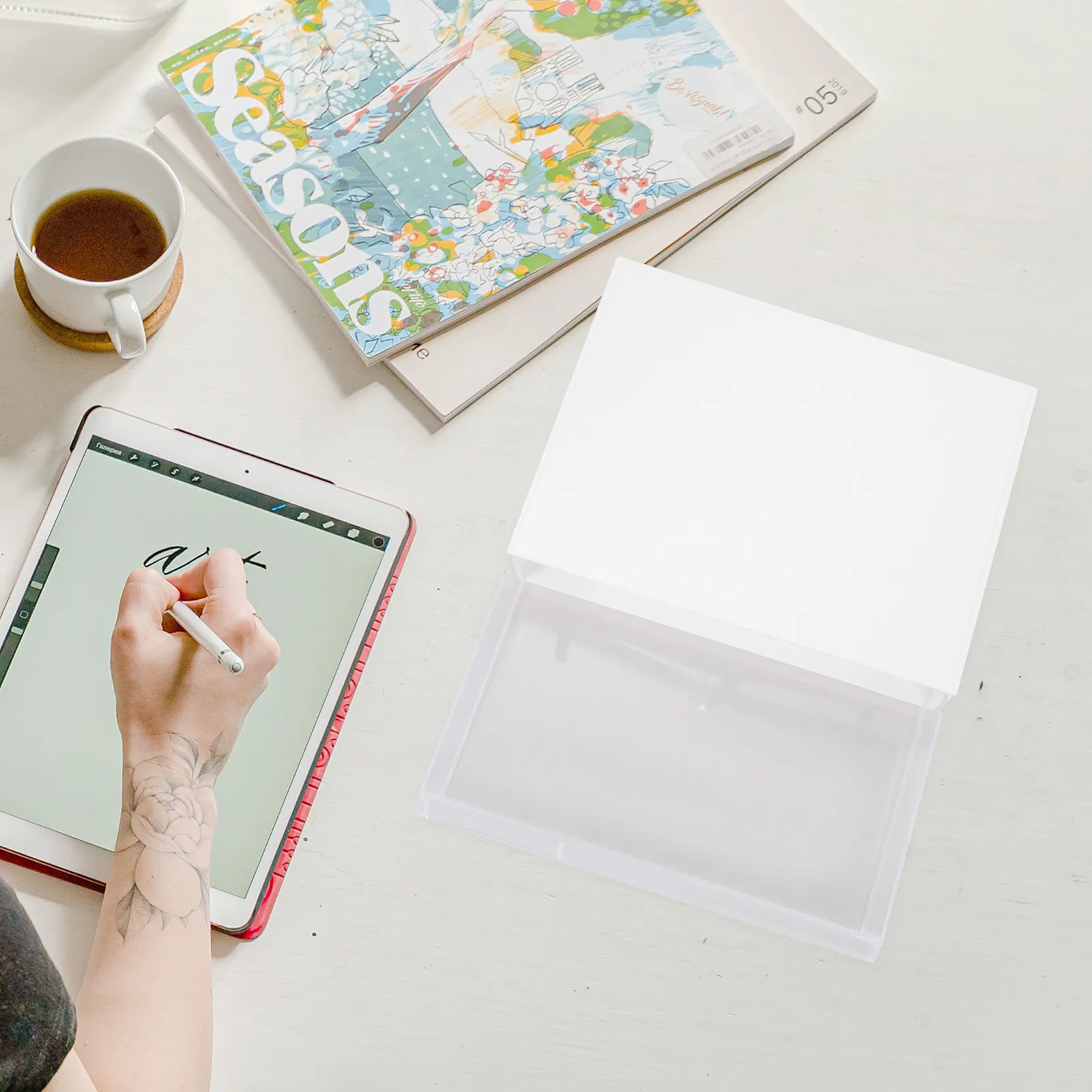 Органайзер-ящик для хранения под столом, премиум-класса, из пластика, скрытый, для канцелярских принадлежностей, инструментов, косметики, для дома и офиса, на клейкой основе
Органайзер-ящик для хранения под столом, премиум-класса, из пластика, скрытый, для канцелярских принадлежностей, инструментов, косметики, для дома и офиса, на клейкой основе