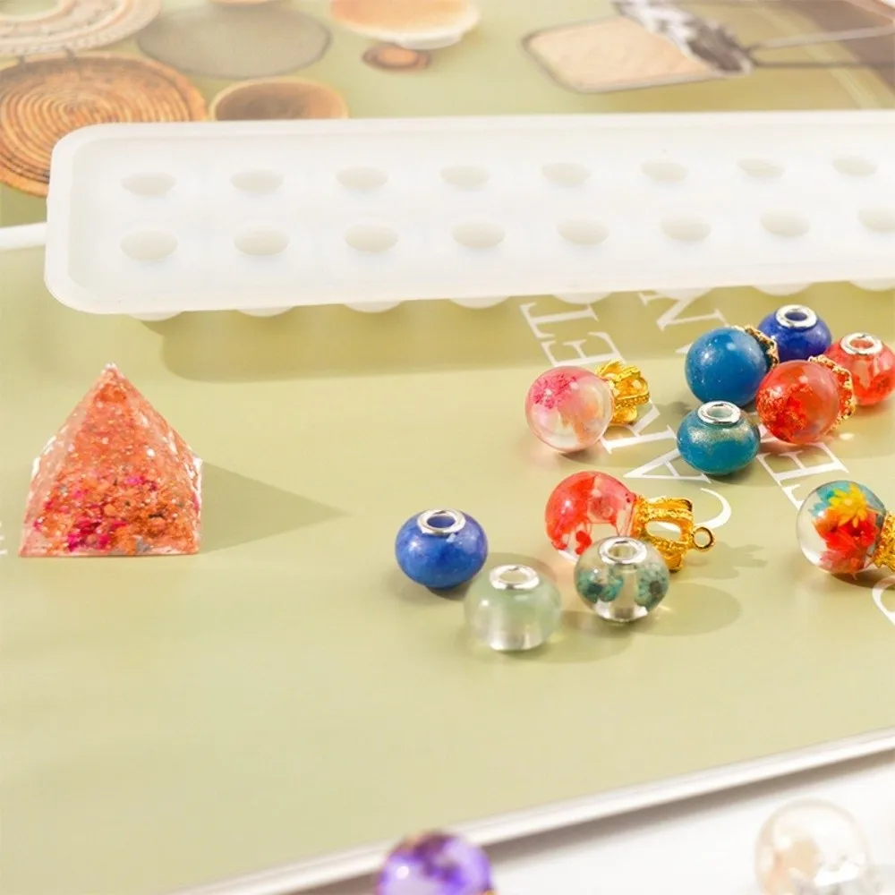 High Quality Silicone Epoxy Resin Pendant Mold Sphere Shape 20 Grid 3D Beads Sphere Mold Necklace Pendant Mold Jewelry Making
High Quality Silicone Epoxy Resin Pendant Mold Sphere Shape 20 Grid 3D Beads Sphere Mold Necklace Pendant Mold Jewelry Making