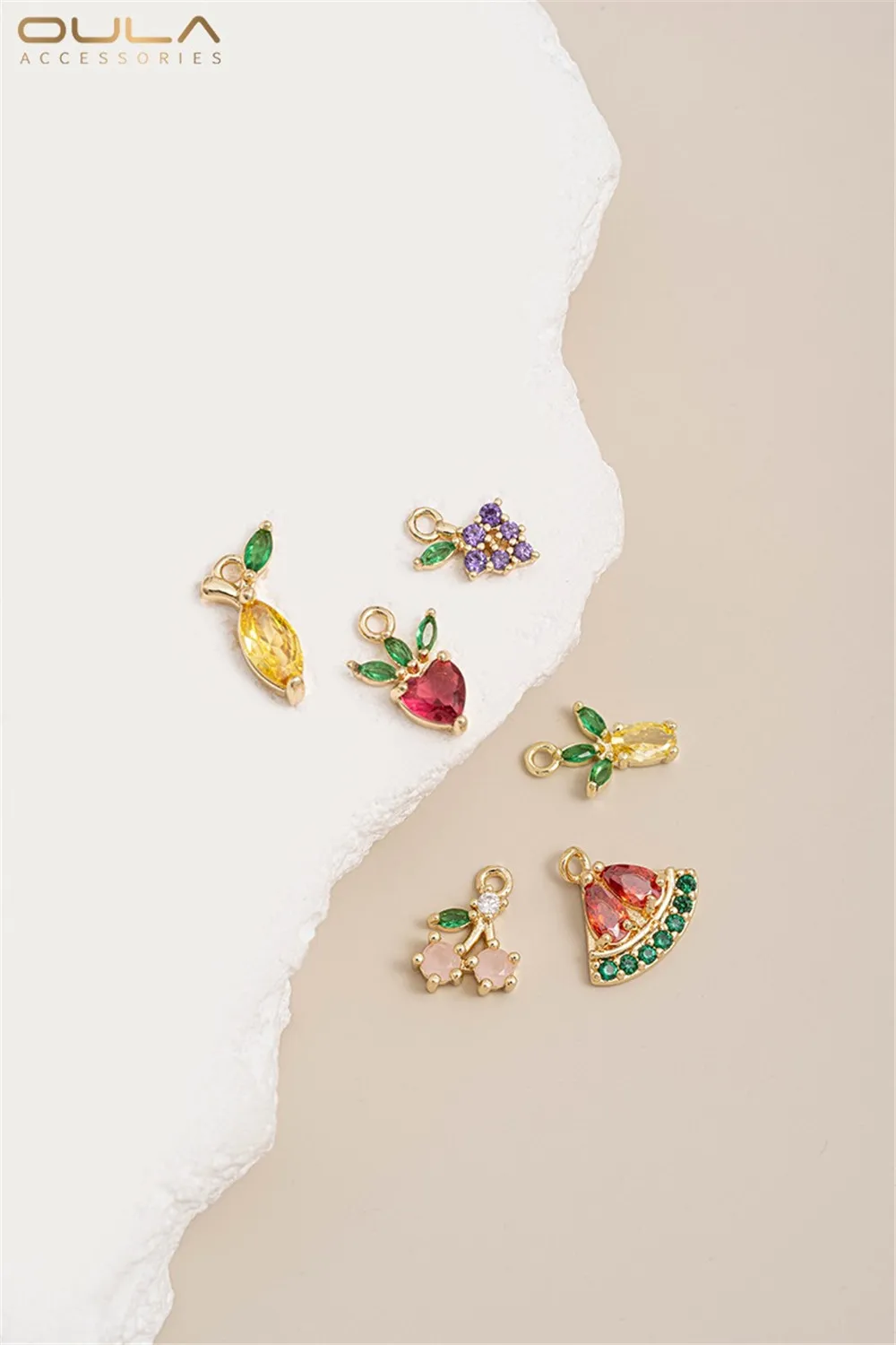 1PCS Colorful Zirconia Fruit Series 14K Gold-plated Zirconia Cherry Pineapple Grape Mango Small Pendant Diy Jewelry Pendant
1PCS Colorful Zirconia Fruit Series 14K Gold-plated Zirconia Cherry Pineapple Grape Mango Small Pendant Diy Jewelry Pendant
