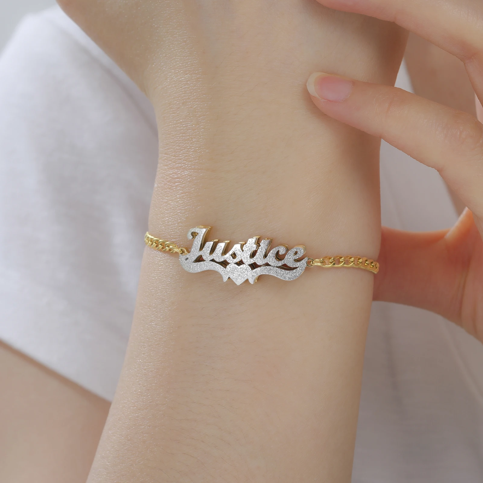 Customized Name Bracelet 5mm Cuban Chain Double Layer Shining Pendant for Men Women Stainless Steel Jewelry Hip Hop Trend Gifts
Customized Name Bracelet 5mm Cuban Chain Double Layer Shining Pendant for Men Women Stainless Steel Jewelry Hip Hop Trend Gifts
