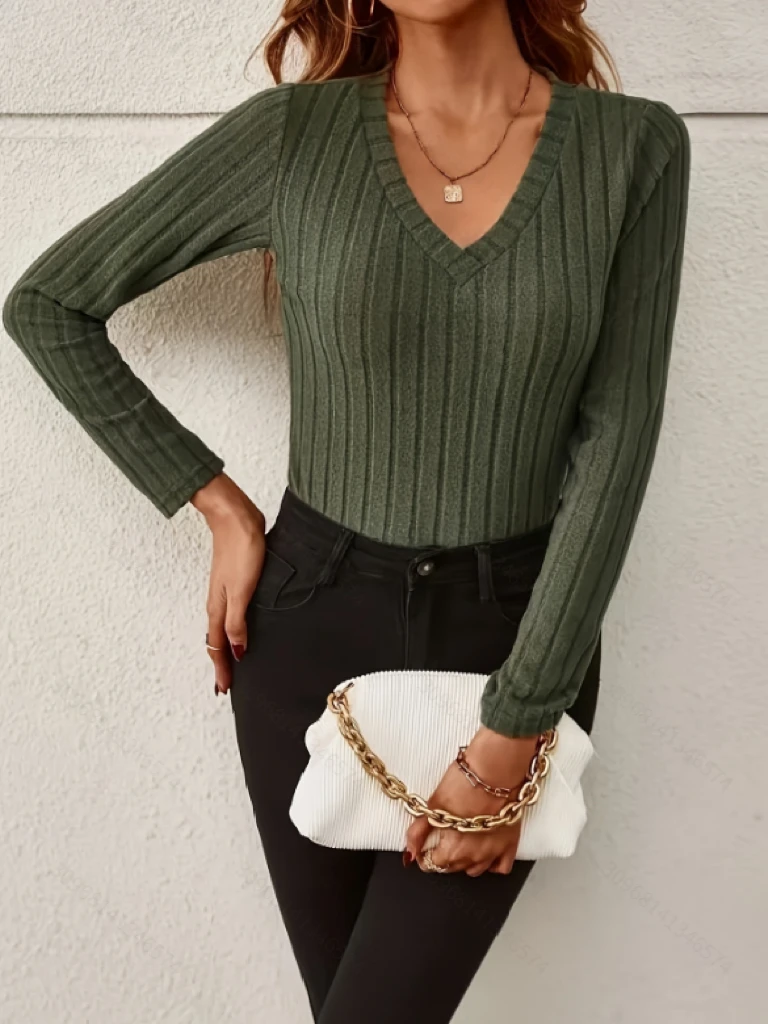 Dark Green V-Neck Ribbed Knit Top, Slim Fit Long Sleeve Casual Sweater
Dark Green V-Neck Ribbed Knit Top, Slim Fit Long Sleeve Casual Sweater