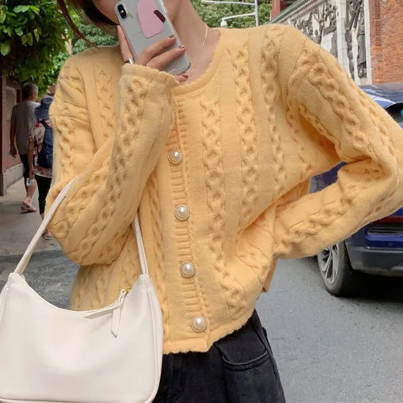 Gentle Long Sleeve Knitted Sweaters Women's Clothing Loose Solid Color Spring Autumn Round Neck Stylish Single-breasted Cardigan
Gentle Long Sleeve Knitted Sweaters Women's Clothing Loose Solid Color Spring Autumn Round Neck Stylish Single-breasted Cardigan