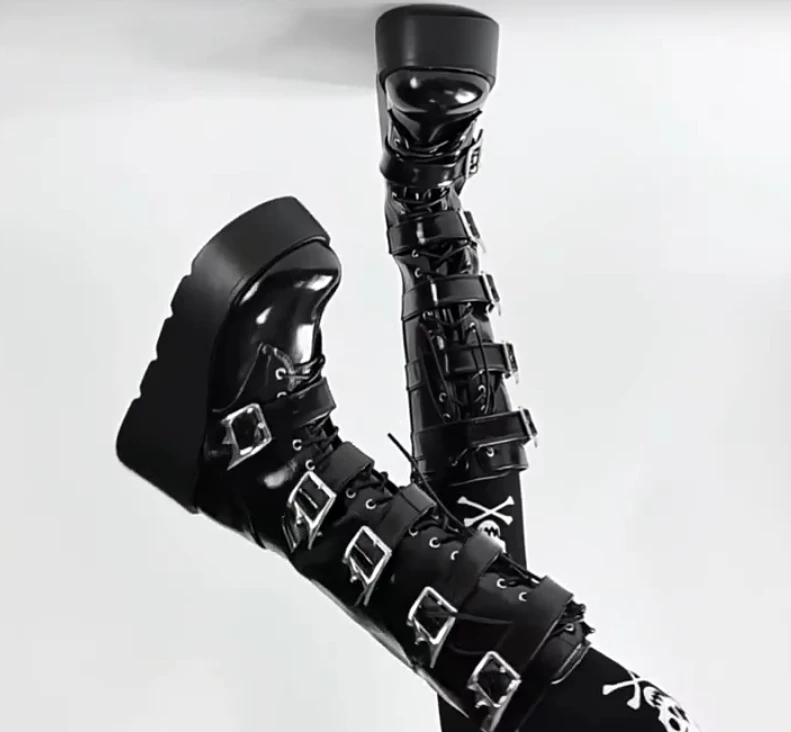 Lolita Original Y2K Subculture Punk Style Casual Thick-Soled Boots Japanese Fashion Autumn Winter Women's Shoes 2025 New
Lolita Original Y2K Subculture Punk Style Casual Thick-Soled Boots Japanese Fashion Autumn Winter Women's Shoes 2025 New