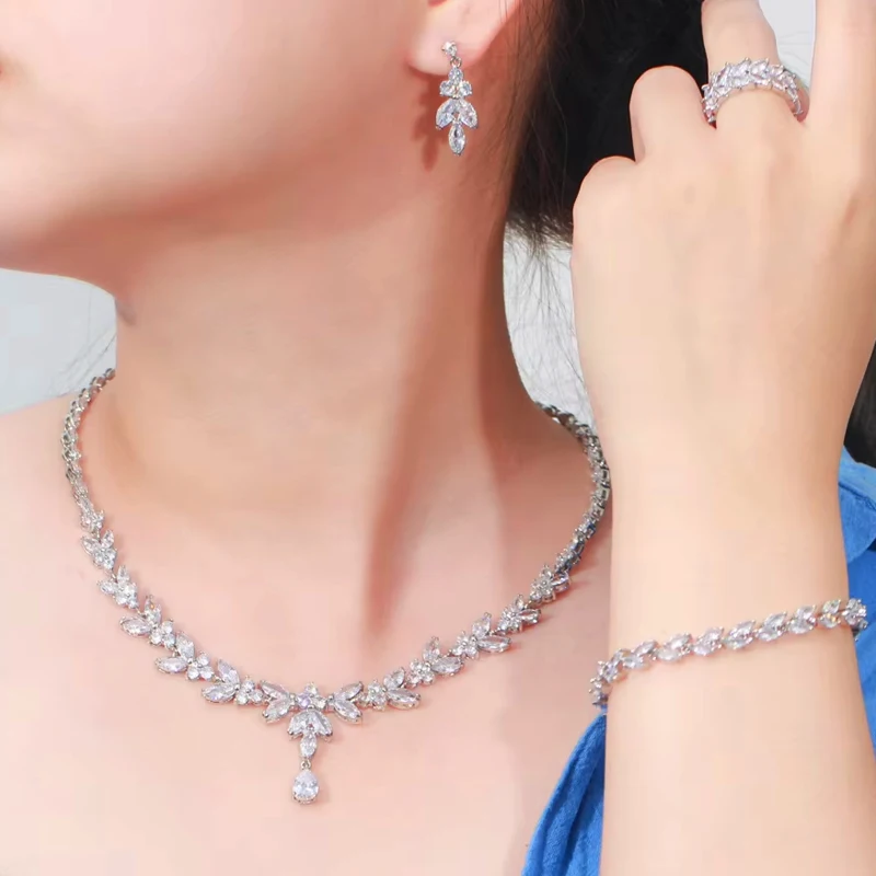 ThreeGraces 4 шт. элегантный блестящий цирконий в форме листа свадебный вечерний комплект ювелирных изделий для женщин JS258
ThreeGraces 4 шт. элегантный блестящий цирконий в форме листа свадебный вечерний комплект ювелирных изделий для женщин JS258