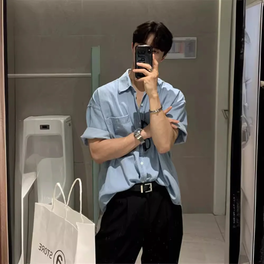Shirt Formen Summer Men's Clothing Luxury Denim Short-sleeved Pocket Shirt Leisure Button-down Korean Popular Streetwear Stylish
Shirt Formen Summer Men's Clothing Luxury Denim Short-sleeved Pocket Shirt Leisure Button-down Korean Popular Streetwear Stylish