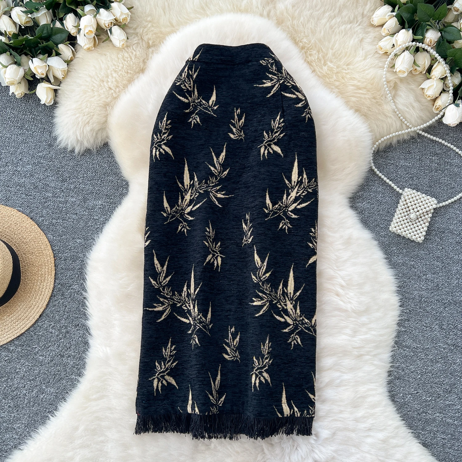 Женская шикарная жаккардовая юбка с кисточками и высокой талией, элегантная модная юбка с запахом, осенне-зимняя одежда
Женская шикарная жаккардовая юбка с кисточками и высокой талией, элегантная модная юбка с запахом, осенне-зимняя одежда