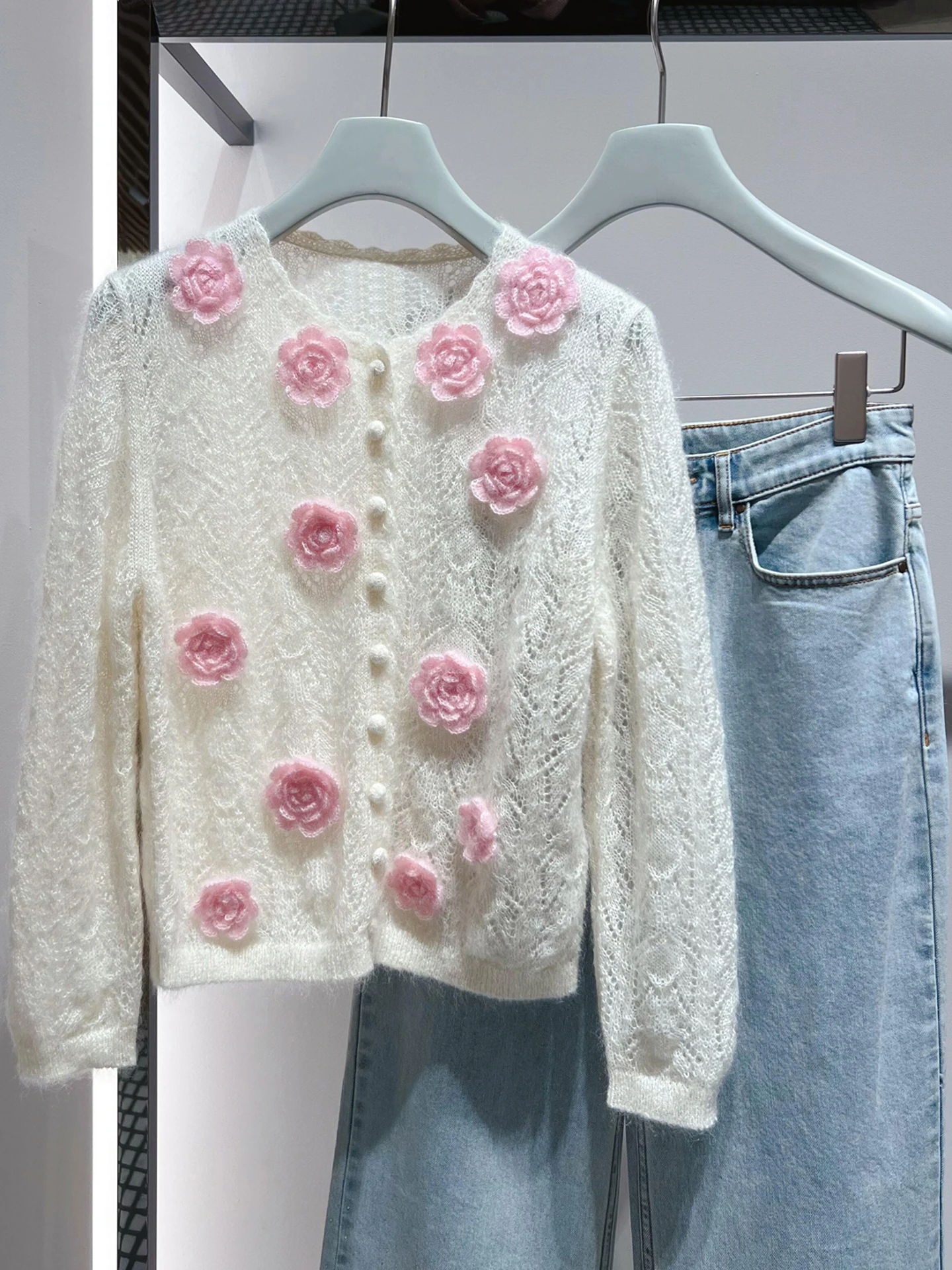 Sweet Hand-Knitted Sweater Cardigan Spring Summer 2026 Women's Premium Fashion Soft Medium Stretch Commute Style Regular Fit
Sweet Hand-Knitted Sweater Cardigan Spring Summer 2026 Women's Premium Fashion Soft Medium Stretch Commute Style Regular Fit