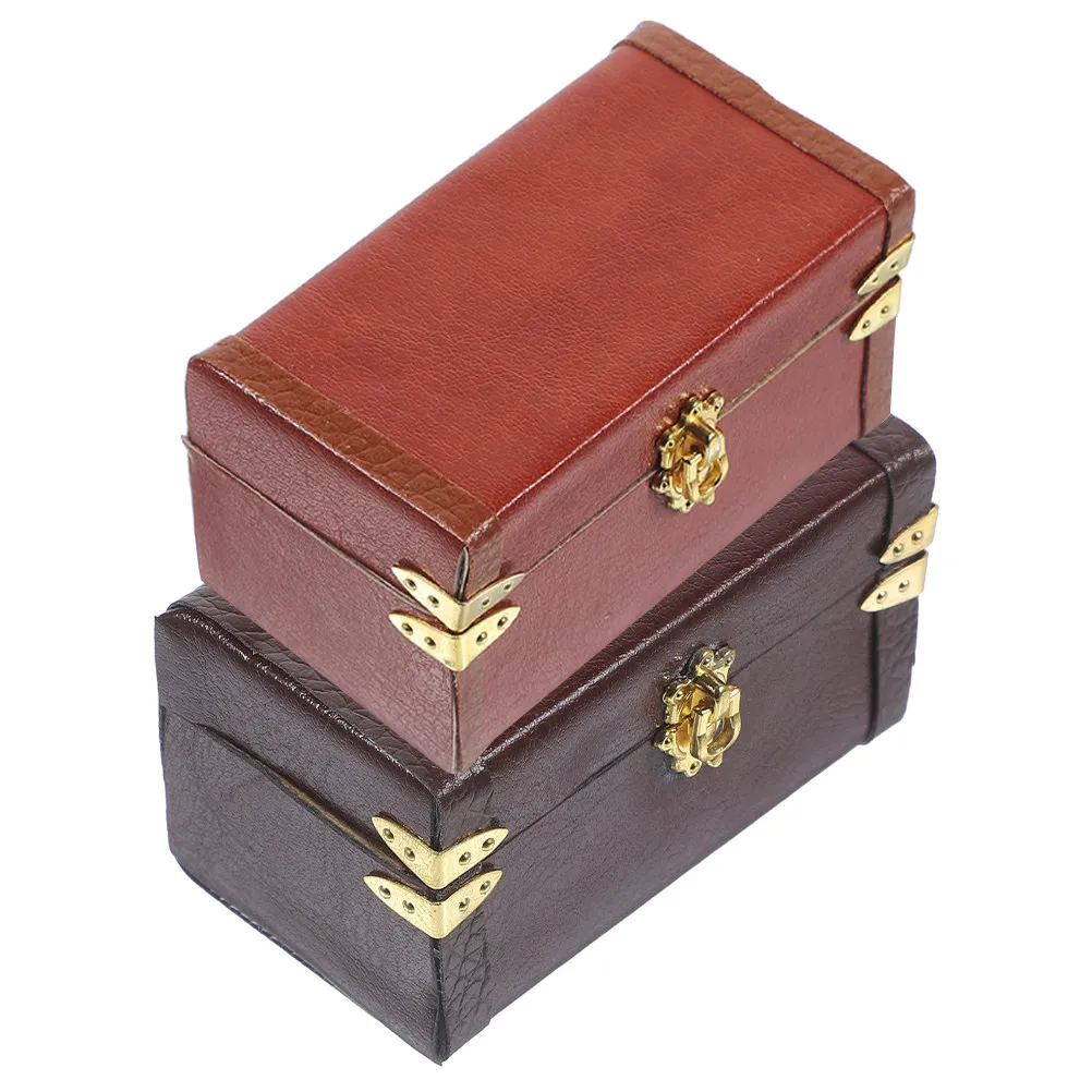 2Pcs Mini Suitcases Vintage Style Accessories Small Carrying Case Miniature Storage Case Miniature House Decorative Ornament
2Pcs Mini Suitcases Vintage Style Accessories Small Carrying Case Miniature Storage Case Miniature House Decorative Ornament