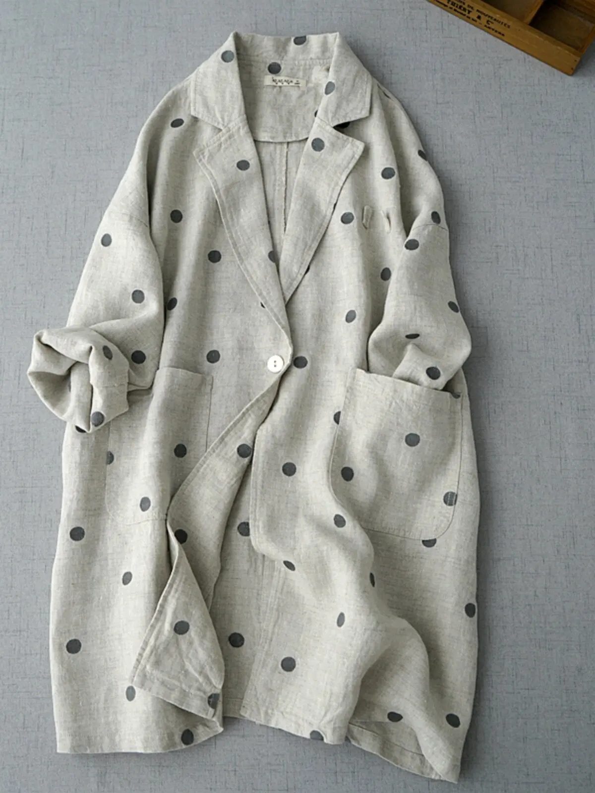 Artistic Polka Dot Commute Open Cardigan Outerwear Loose Midi Length Suit Outerwear Windbreaker Women's plus Size Coat
Artistic Polka Dot Commute Open Cardigan Outerwear Loose Midi Length Suit Outerwear Windbreaker Women's plus Size Coat