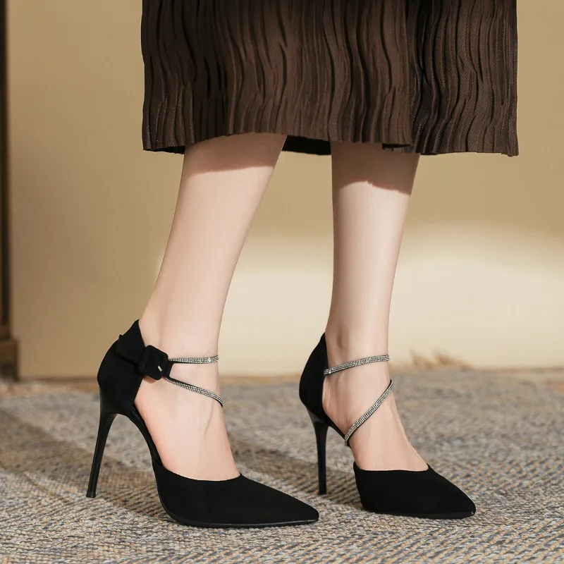 Shallow mouth pointed high heels for women, 2026 spring and summer new elegant Velcro rhinestone hollow thin single shoes
Shallow mouth pointed high heels for women, 2026 spring and summer new elegant Velcro rhinestone hollow thin single shoes