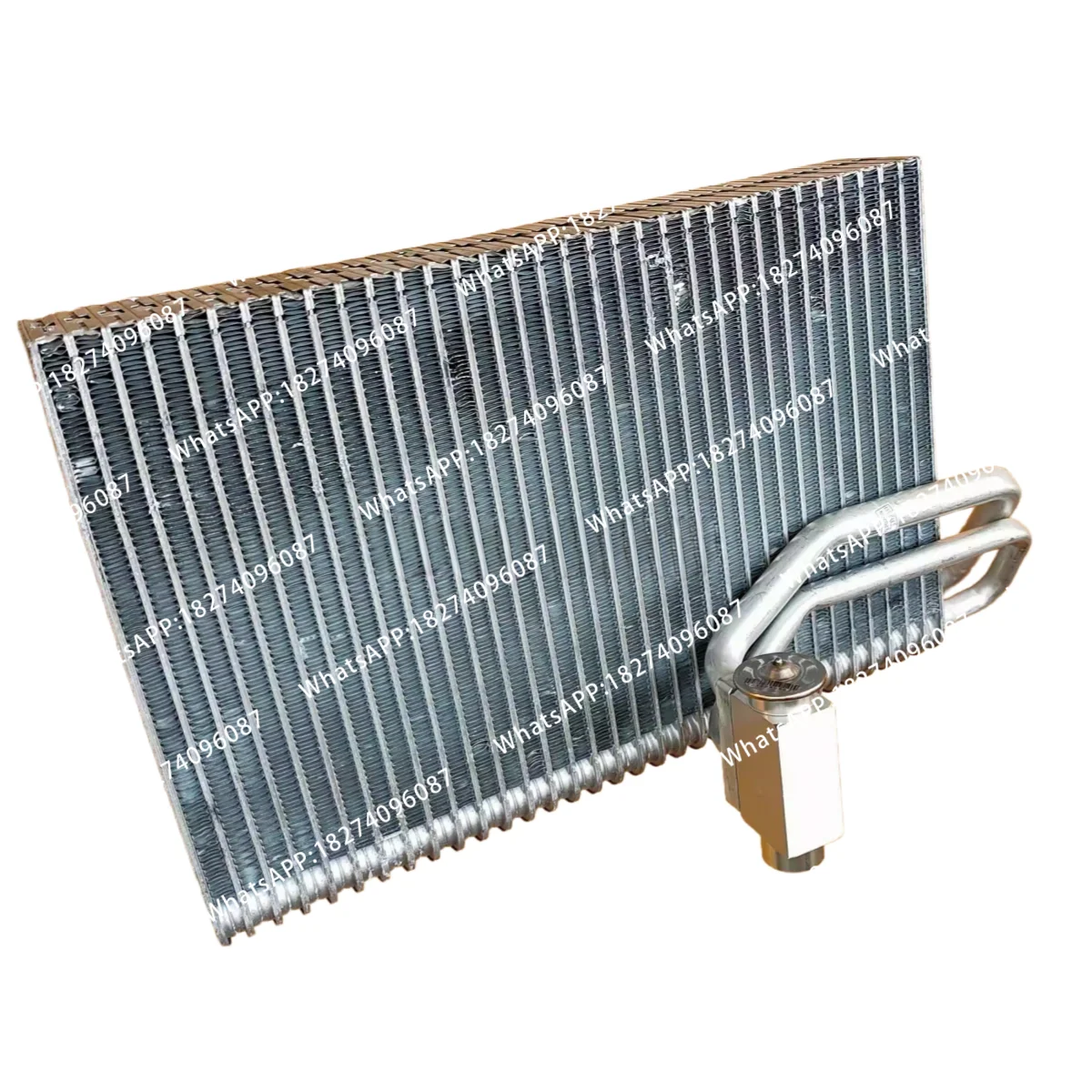 Crane Lower Cab Evaporator Core with Expansion Valve New Model for Heavy-Duty Trucks And Construction Equipment
Crane Lower Cab Evaporator Core with Expansion Valve New Model for Heavy-Duty Trucks And Construction Equipment