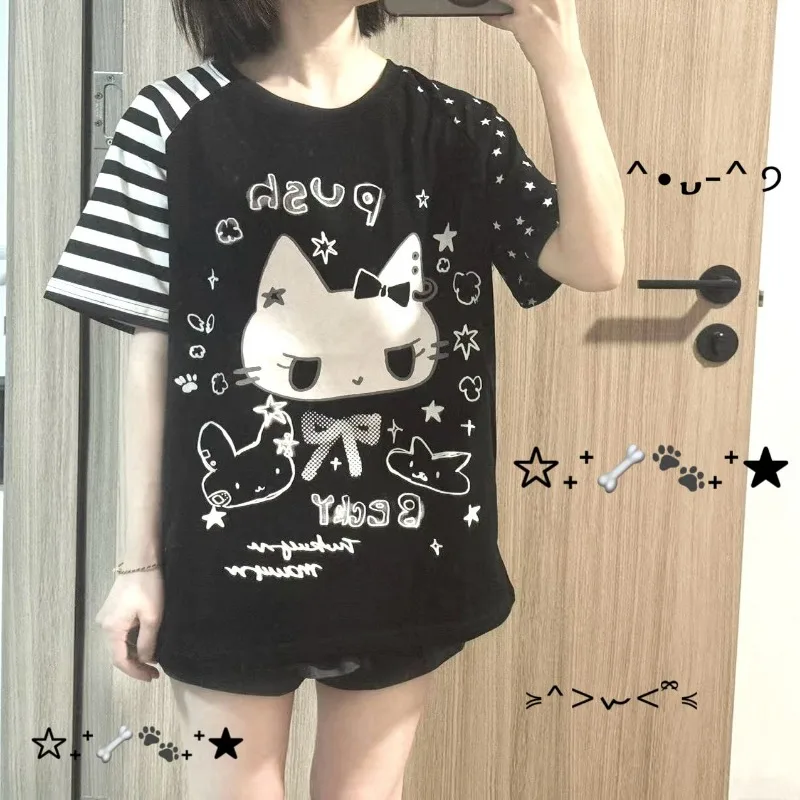 Japanese Summer Cute Cats Prints Short-sleeve T-shirts Y2K Clothing Aesthetic Loose Stripes Stars Design Otaku-style Tops
Japanese Summer Cute Cats Prints Short-sleeve T-shirts Y2K Clothing Aesthetic Loose Stripes Stars Design Otaku-style Tops
