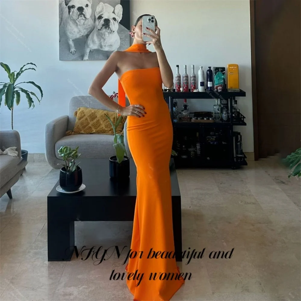 NFYN Orange Elegant Formal Gown Satin Sleeveless Prom Dress with Scarf Pleating Mermaid Evening Dress robes de soirée Customized
NFYN Orange Elegant Formal Gown Satin Sleeveless Prom Dress with Scarf Pleating Mermaid Evening Dress robes de soirée Customized