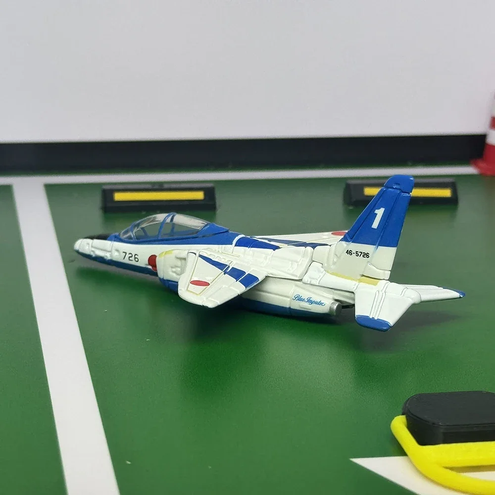 Takara Tomy Tomica Premium 22 JASDF T-4 Blue Impulse Die Casting Static Alloy Car Mode Collection
Takara Tomy Tomica Premium 22 JASDF T-4 Blue Impulse Die Casting Static Alloy Car Mode Collection