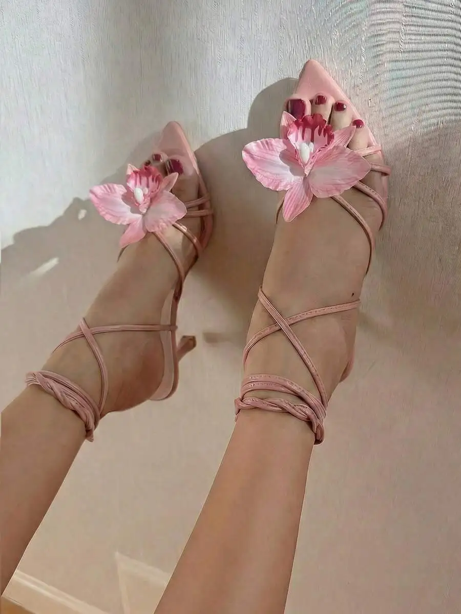3D Floral Pointed Toe Sandals, PU Strap Tie-Up Kitten Heels Women Summer Vacation Elegant
3D Floral Pointed Toe Sandals, PU Strap Tie-Up Kitten Heels Women Summer Vacation Elegant