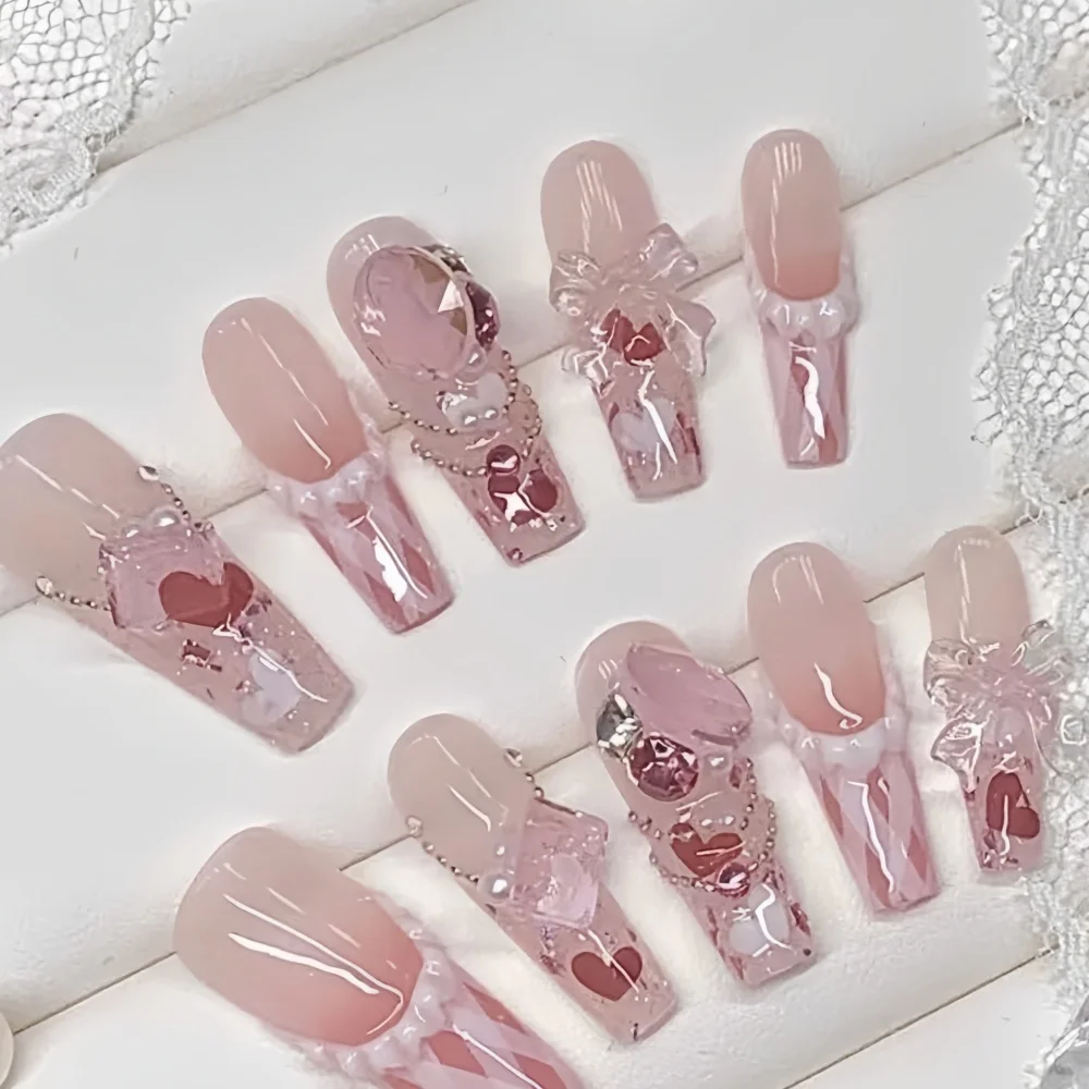 10Pcs Festive Cartoon Press-On Nails Set Oval Glossy Red&White Fake Nails Tips Christmas Gingerbread,Snowflake&Candy False Nails
10Pcs Festive Cartoon Press-On Nails Set Oval Glossy Red&White Fake Nails Tips Christmas Gingerbread,Snowflake&Candy False Nails