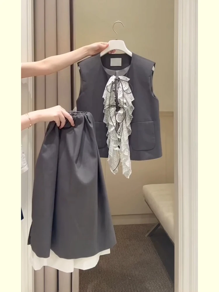 Gray Lace Suit Vest And Skirt Set Elegant Misses Summer Fashion plus Size Women's Clothing Two Piece Suit Commute Style
Gray Lace Suit Vest And Skirt Set Elegant Misses Summer Fashion plus Size Women's Clothing Two Piece Suit Commute Style