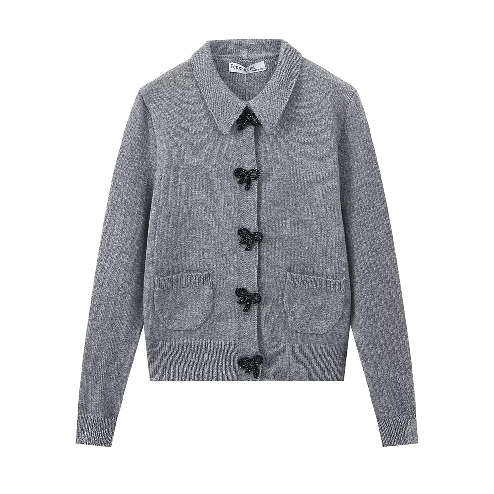 PB&ZA Autumn New Collection 2024 High Grade Grey Butterfly Knot Decoration Flip Collar Long Sleeve Knitted Coat for Women
PB&ZA Autumn New Collection 2024 High Grade Grey Butterfly Knot Decoration Flip Collar Long Sleeve Knitted Coat for Women