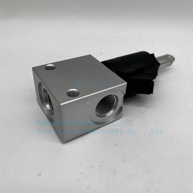 Vanne de ventilateur de refroidissement hydraulique pour pelle VOE 14616529 VOE 14616530 VOE 14616531 Électrovanne Assy EC380D E
Vanne de ventilateur de refroidissement hydraulique pour pelle VOE 14616529 VOE 14616530 VOE 14616531 Électrovanne Assy EC380D E