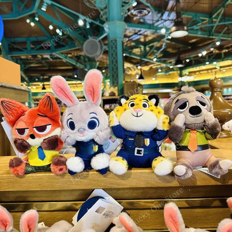 Магнитная мини-плюшевая игрушка Disney Zootopia Джуди Ник Clawhauser Flash, мягкая игрушка, мультяшный персонаж для фанатов
Магнитная мини-плюшевая игрушка Disney Zootopia Джуди Ник Clawhauser Flash, мягкая игрушка, мультяшный персонаж для фанатов