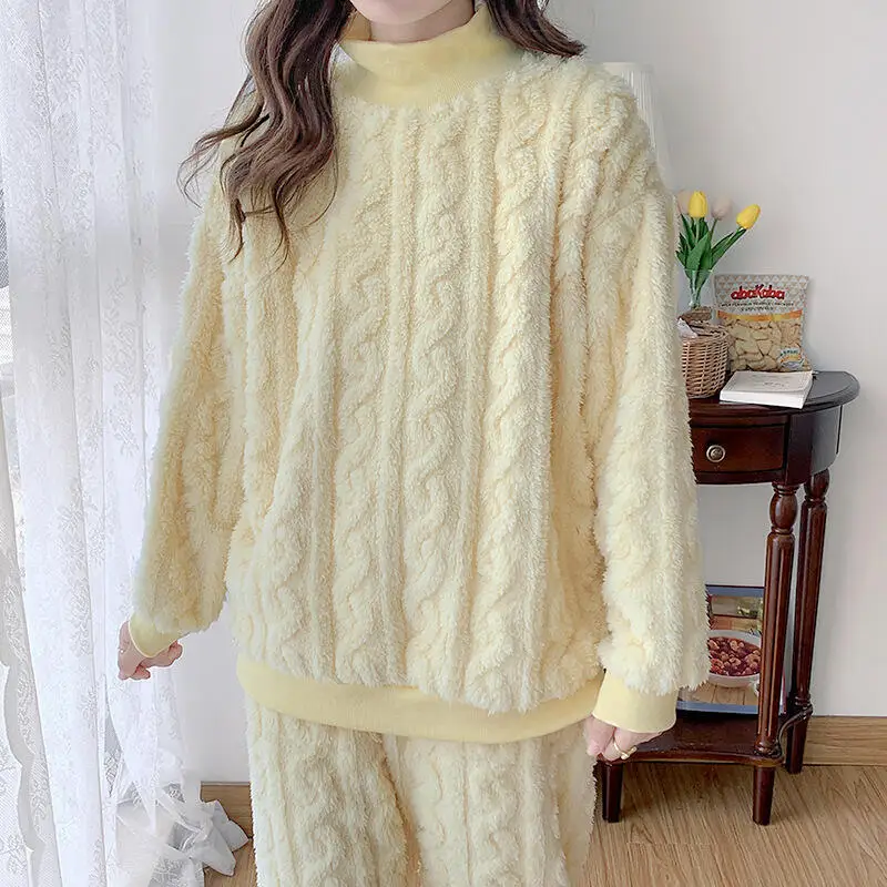 Female High Neck Coral Fleece Homewear Pajamas Autumn Winter Thickened Loungewear Women's Cute Keep Warm Home Wear Two-Piece Set
Female High Neck Coral Fleece Homewear Pajamas Autumn Winter Thickened Loungewear Women's Cute Keep Warm Home Wear Two-Piece Set