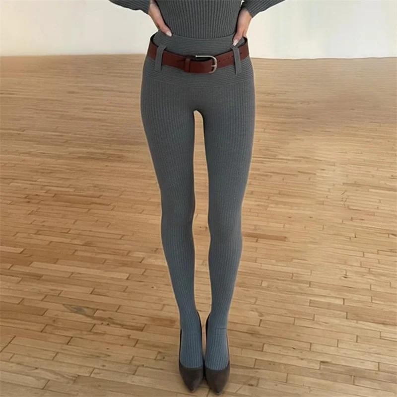 Women's leggings 2025 winter new elastic knit slim fit pencil pants High quality wool blended women's pants yoga pants Gift belt
Women's leggings 2025 winter new elastic knit slim fit pencil pants High quality wool blended women's pants yoga pants Gift belt