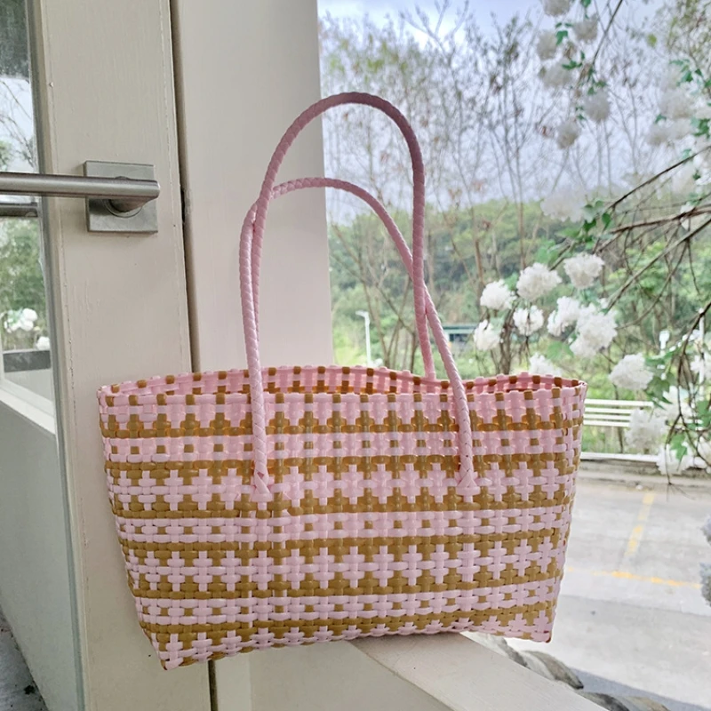 Handmade Bohemia Style Contrasting Colors Pvc Woven Handbag Designer Summer Beach Vacation Shopping Tote Bag Sac A Main Femme
Handmade Bohemia Style Contrasting Colors Pvc Woven Handbag Designer Summer Beach Vacation Shopping Tote Bag Sac A Main Femme